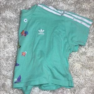 addidas cropped flower tee